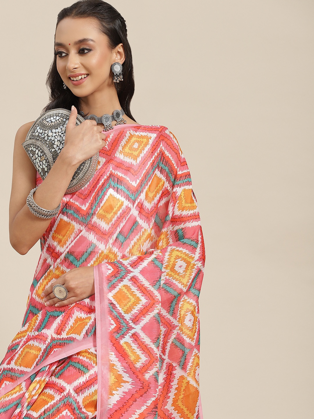 

Silk Land Peach-Coloured & White Ethnic Motifs Saree