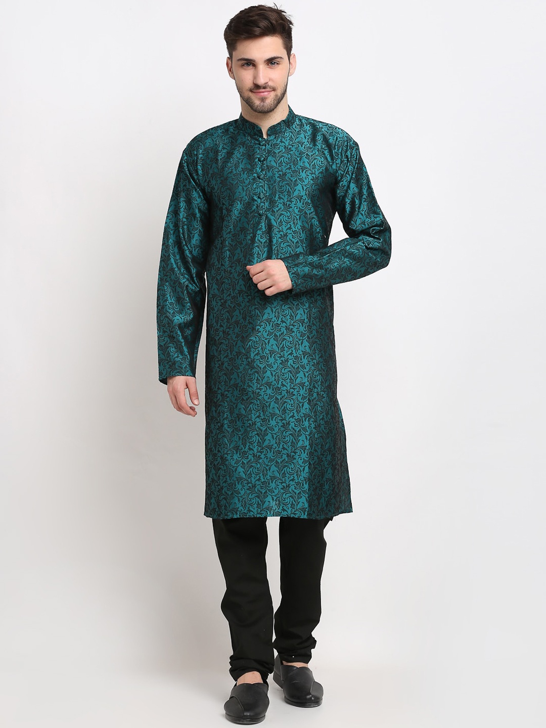 

Jompers Men Green Ethnic Motifs Kurta with Churidar