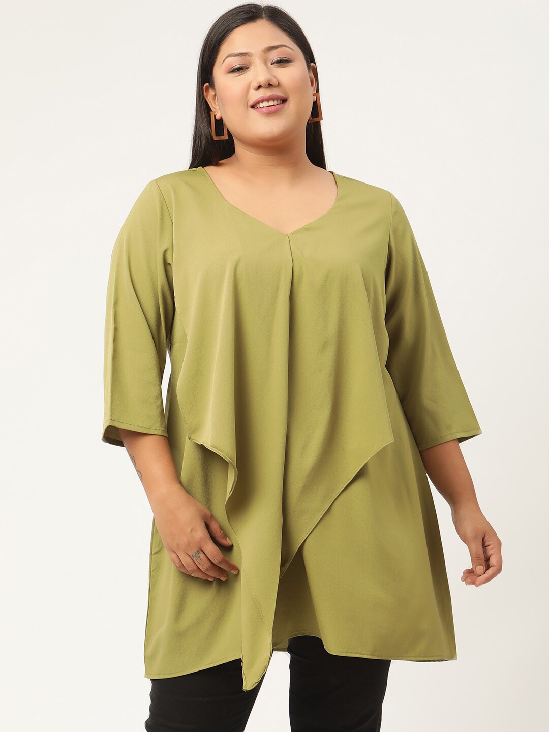

theRebelinme Green Ruffles Crepe Longline Top
