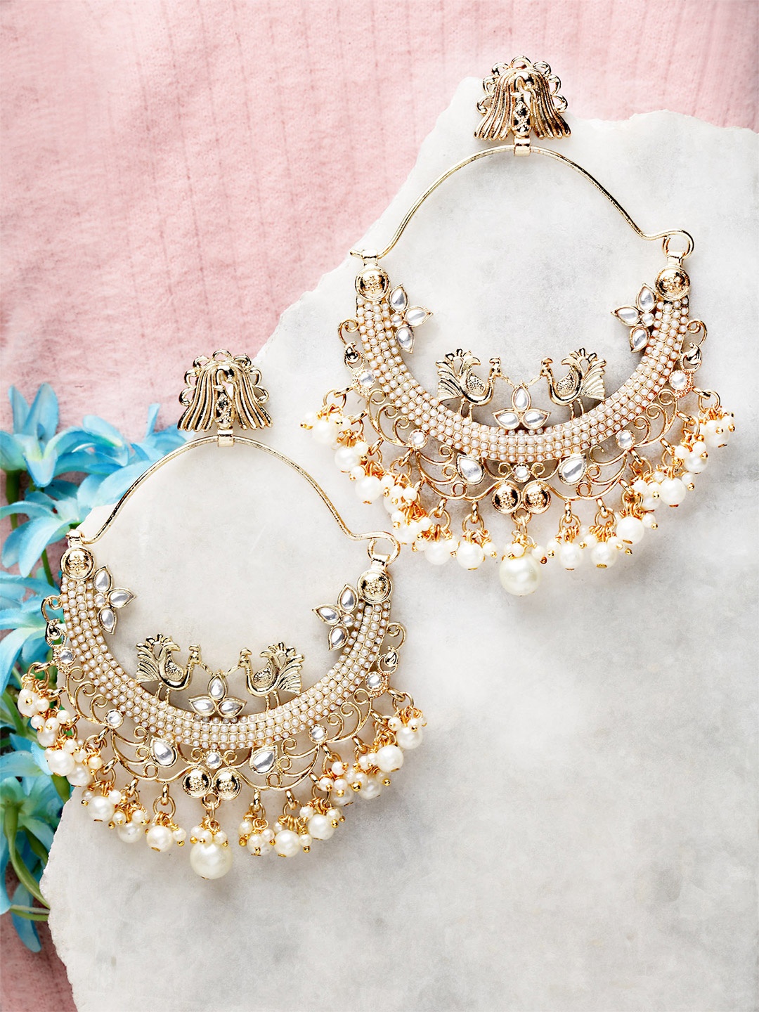 

KARATCART Gold-Toned Classic Chandbalis Earrings