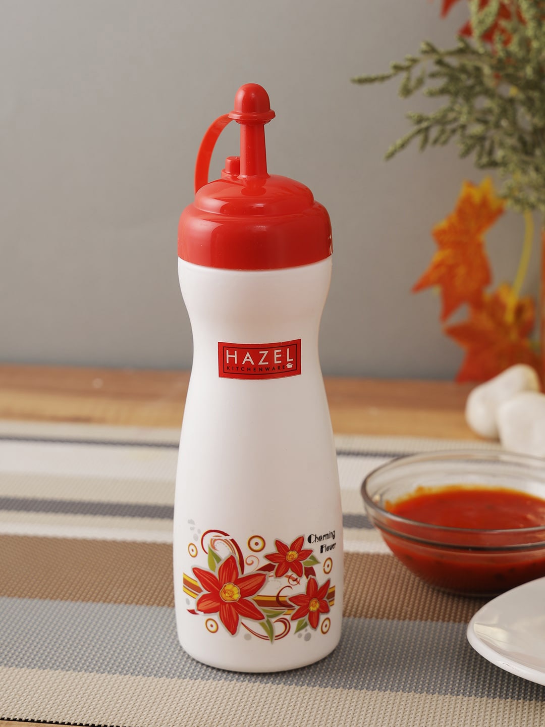 

HAZEL Assorted Set Of 4 Plastic using Home & Restaurent Sauce Bottles