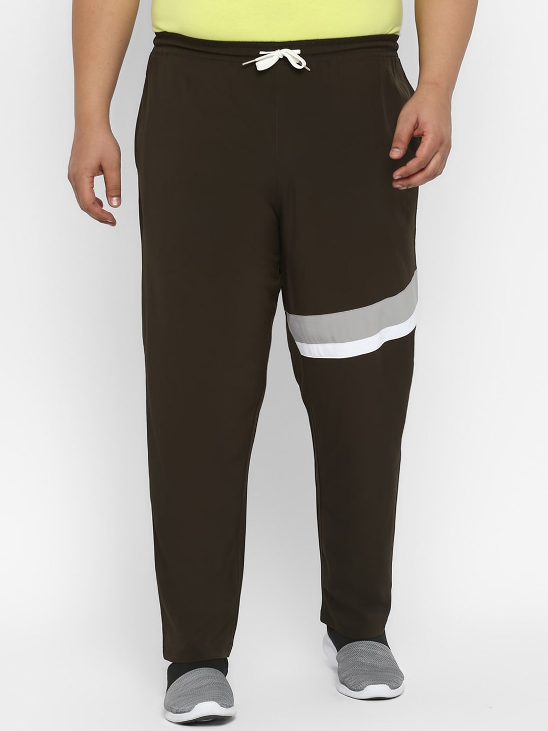 

Yuuki Men Olive-Coloured Solid Track Pants