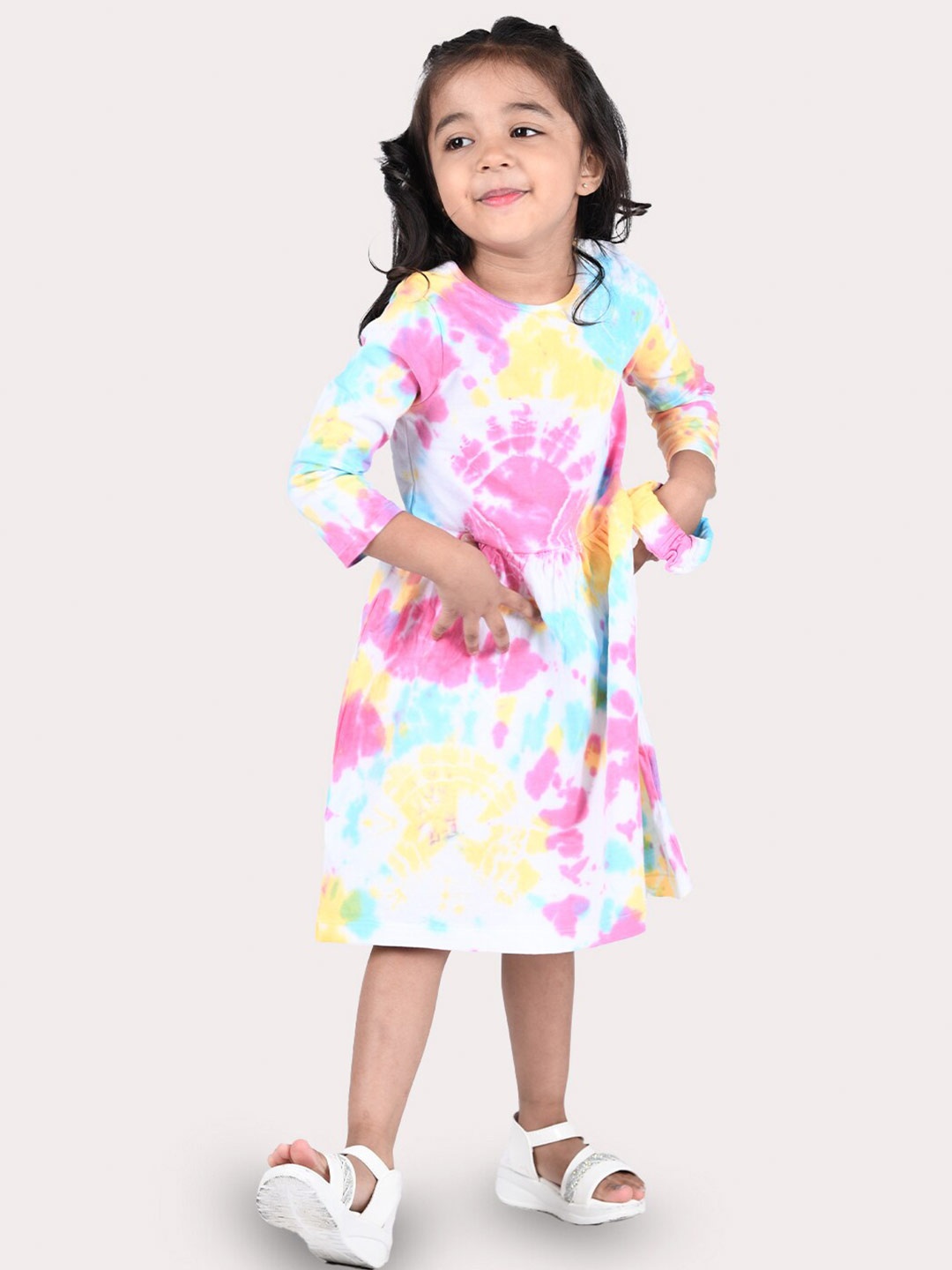 

Zalio Kids Girls Pink & Yellow Tie and Dye A-Line Cotton Dress