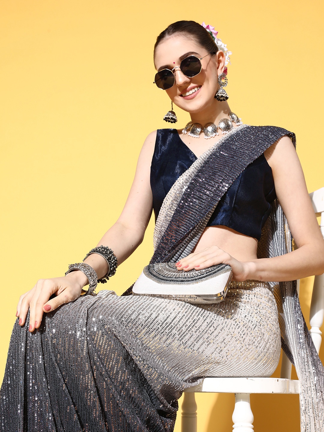 

Tikhi Imli Woman Embellished Sequinned Net Ready to Wear Saree, Grey