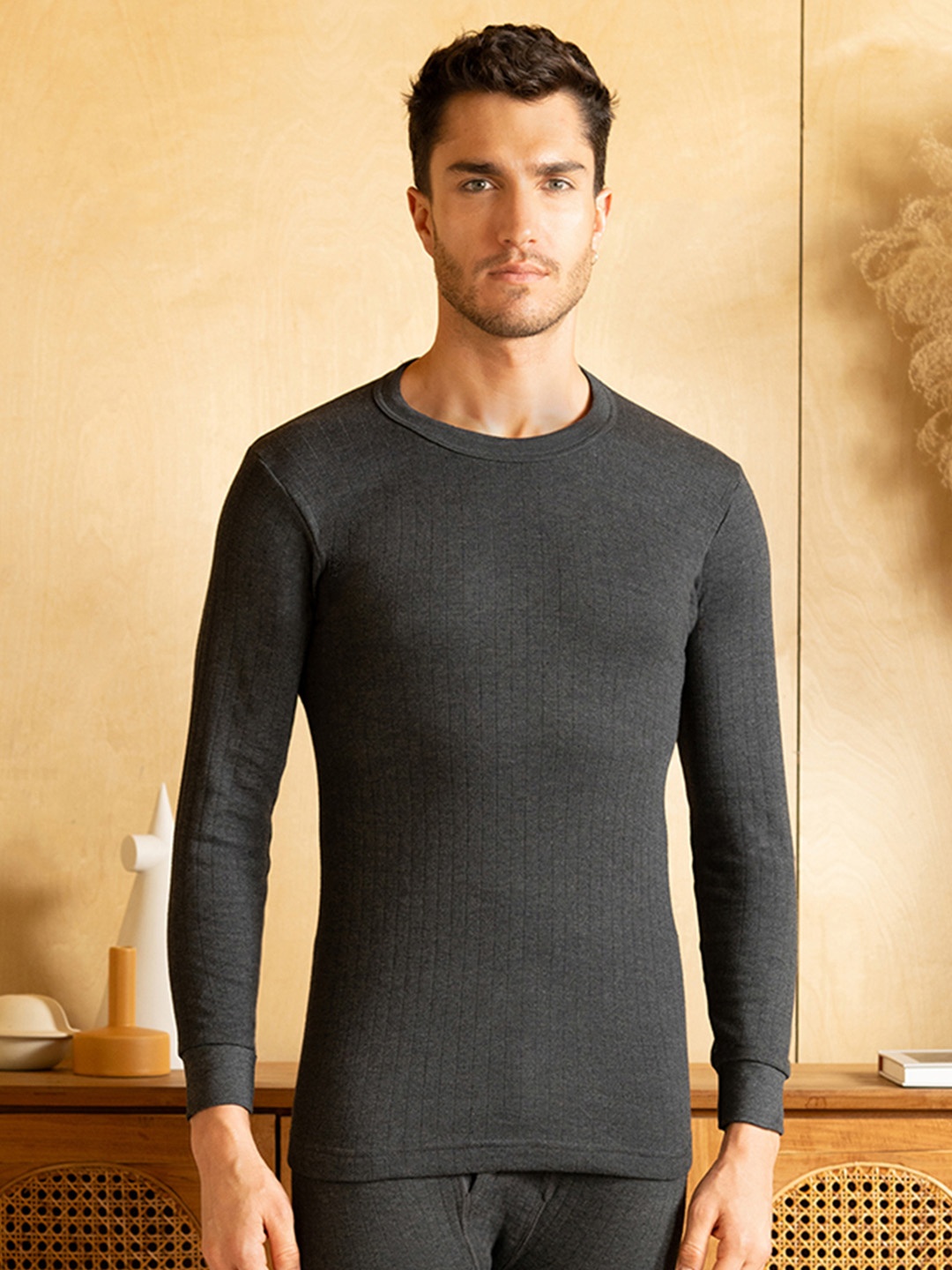 

LUX PARKER Men Black Solid Cotton Thermal Top