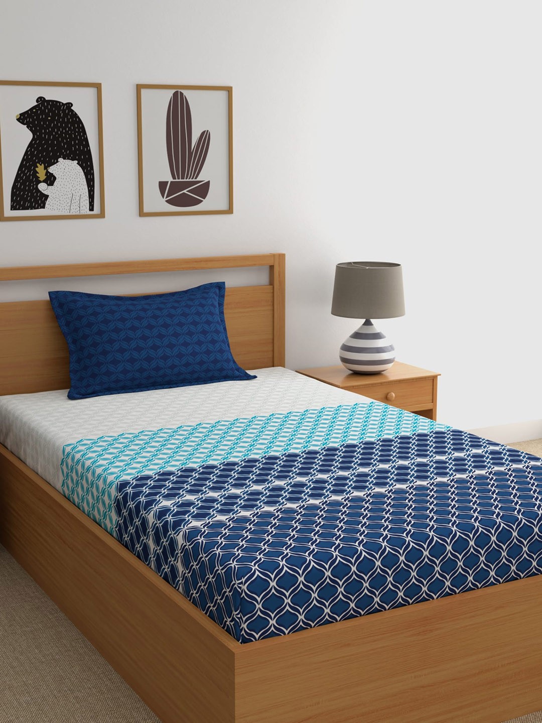 

Home Ecstasy Blue & White 140 TC Single Bedsheet with 1 Pillow Cover