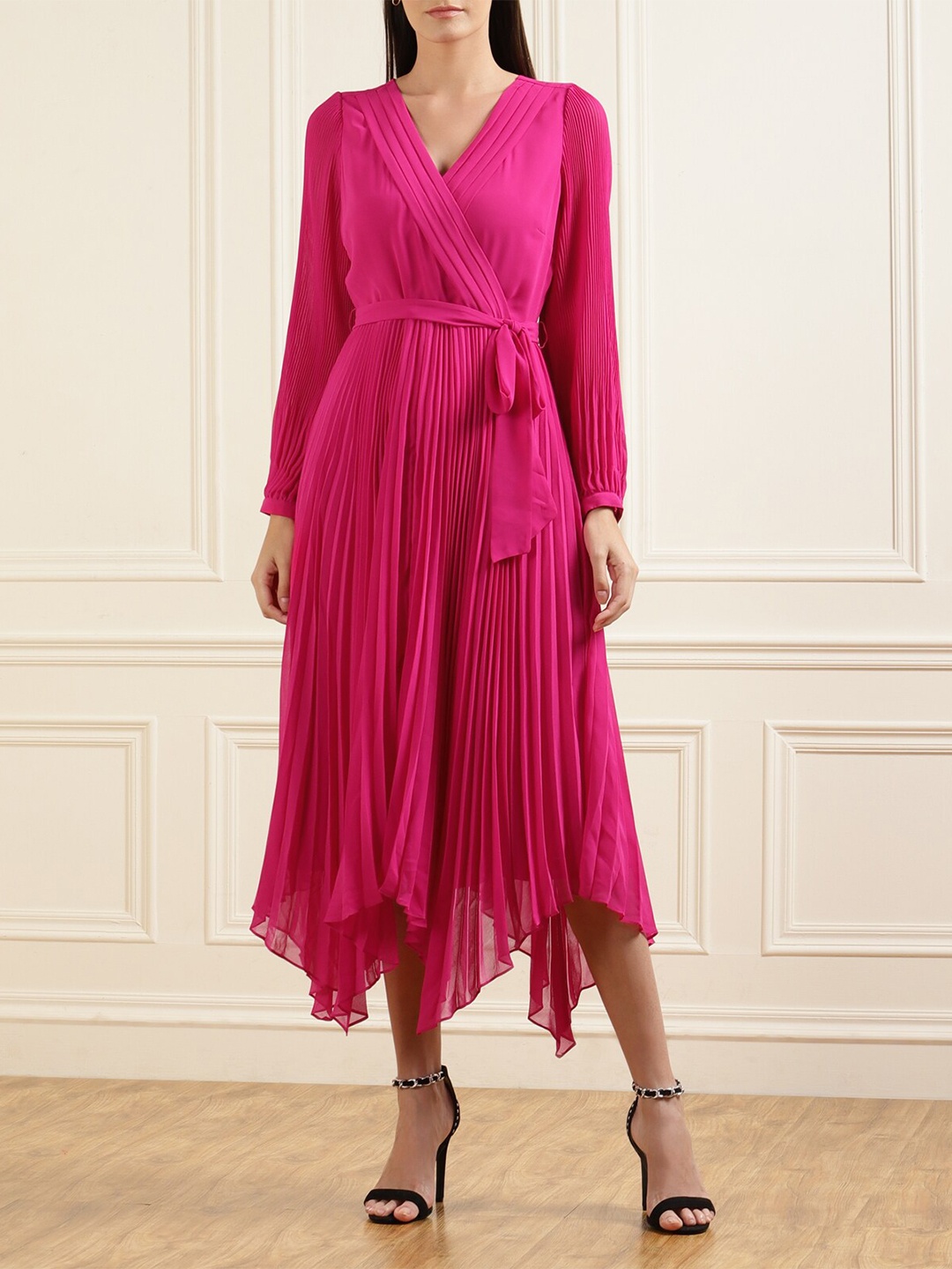 

Phase Eight Pink Solid Midi Wrap Dress