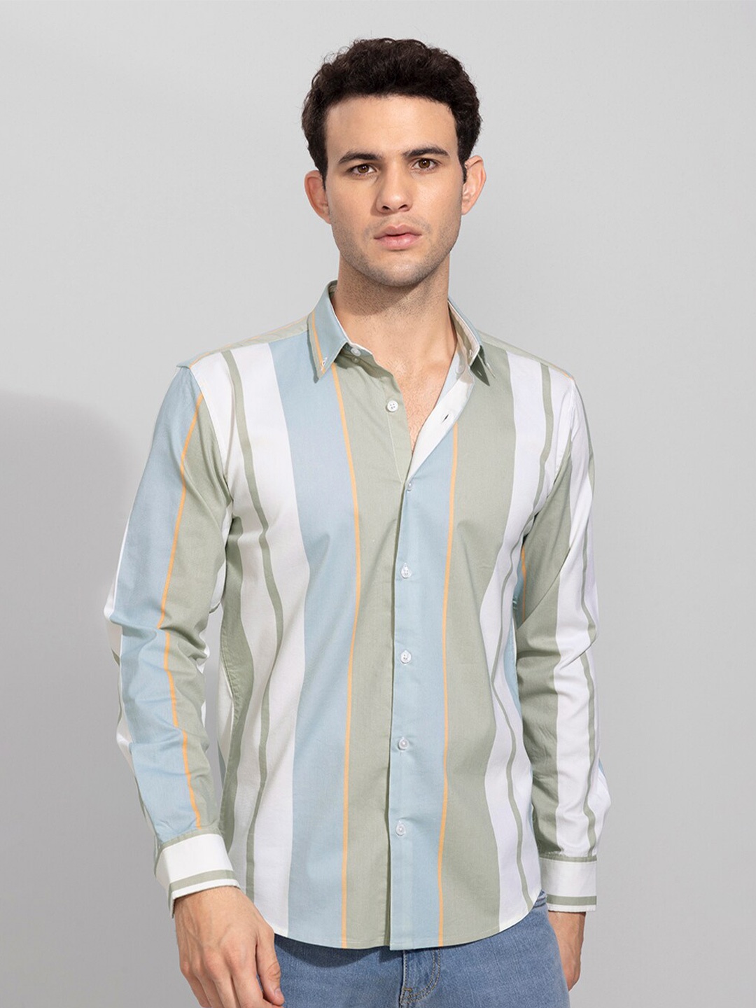 

Snitch Men Green Slim Fit Striped Casual Shirt