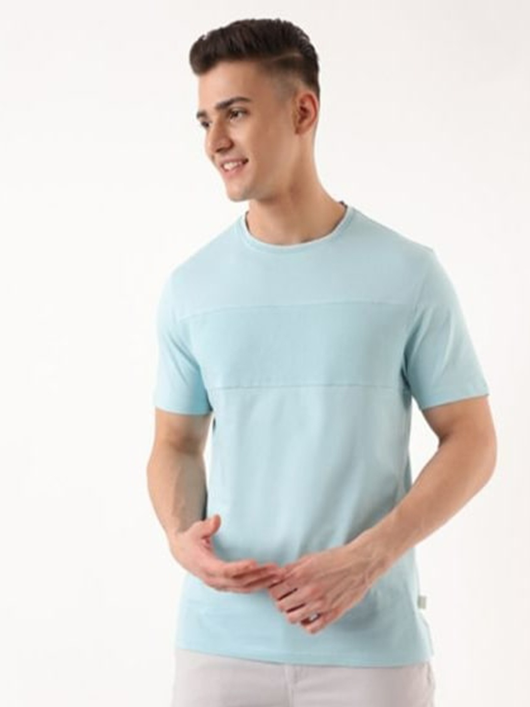 

Marks & Spencer Men Blue Solid Cotton T-shirt