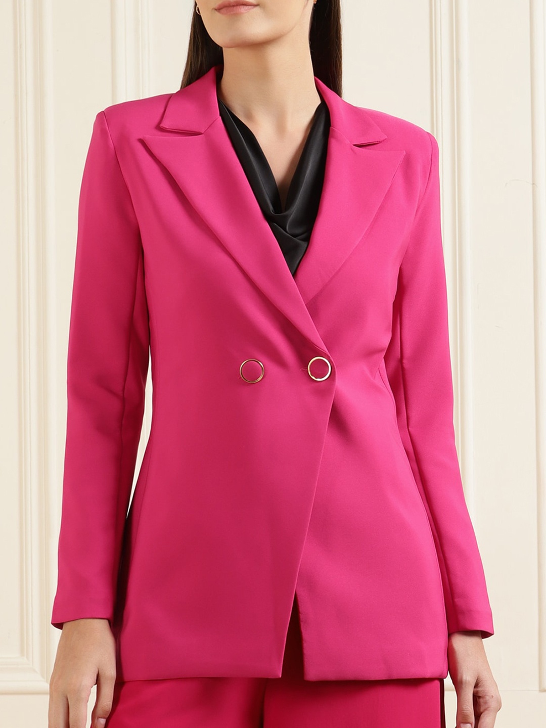 

Rinascimento Women Pink Solid One-Buttoned Fitted Blazer