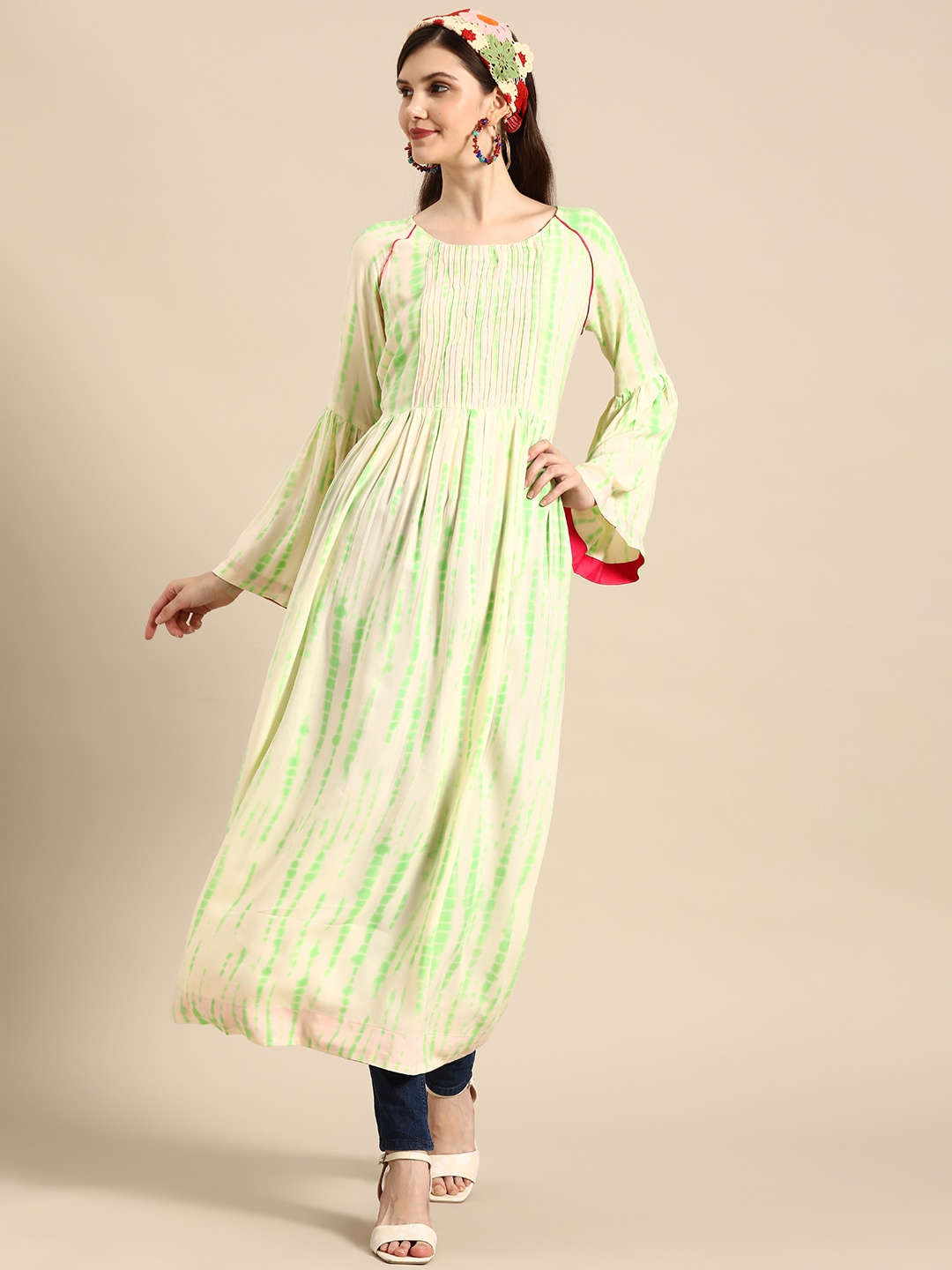 

Sangria Women Green & White Dyed Flared Sleeves Pure Cotton Kurta