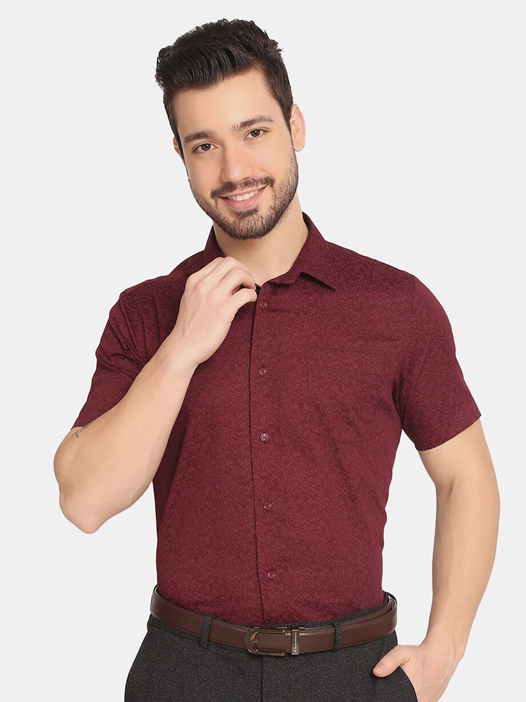 

Blackberrys Men Maroon Slim Fit Floral Printed Formal Cotton Shirt