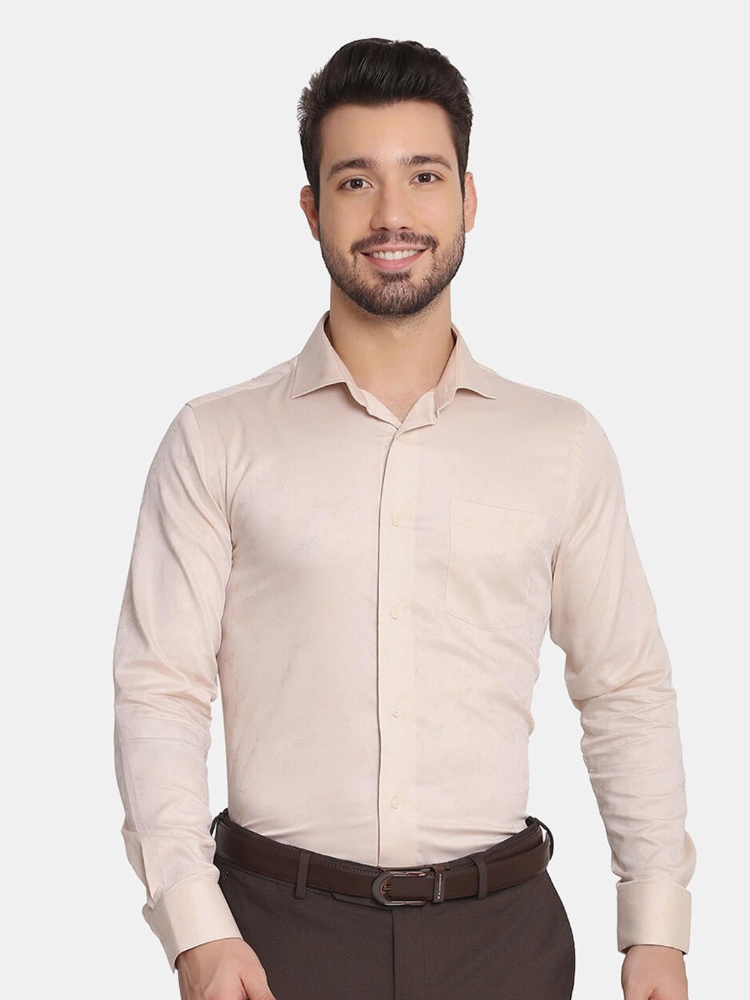 

Blackberrys Men Cream-Coloured Slim Fit Pure Cotton Casual Shirt
