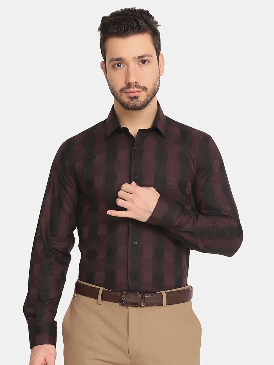 

Blackberrys Men Brown Slim Fit Checked Pure Cotton Formal Shirt