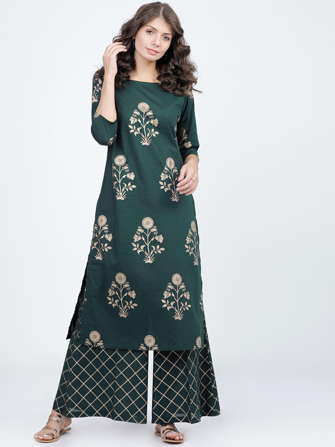 

Vishudh Women Green Pure cotton Floral Printed Pure Cotton Kurta With Palazzos