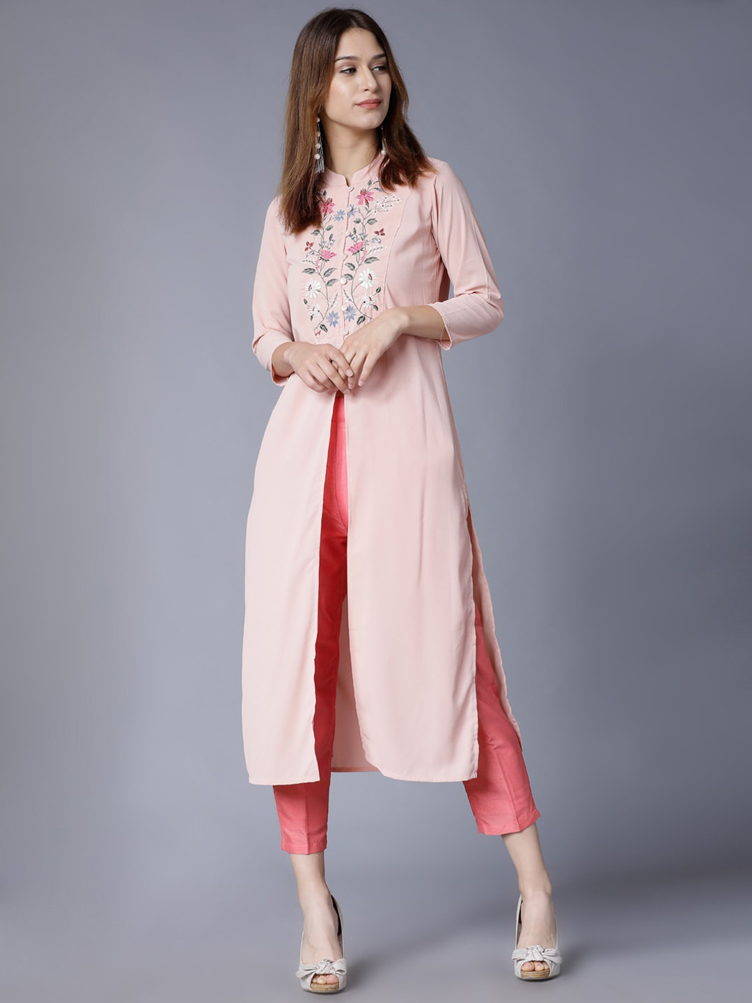 

Vishudh Women Peach-Coloured Embroidered Thread Work Kurta