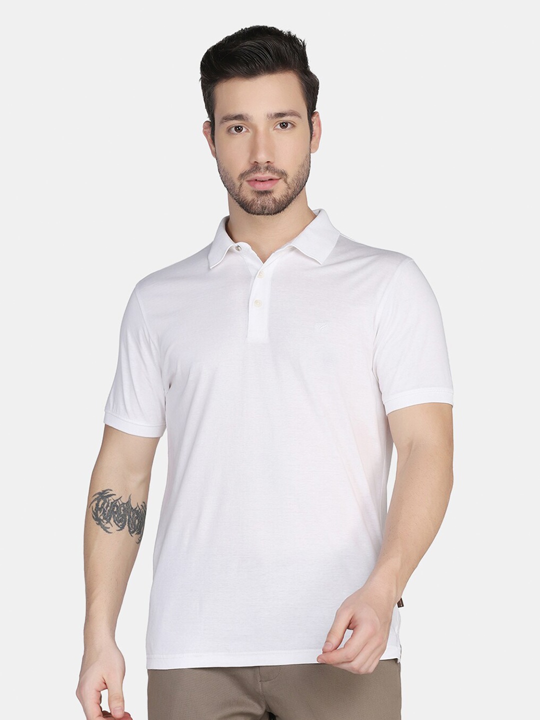 

Blackberrys Men White Polo Collar Pure Cotton Slim Fit T-shirt