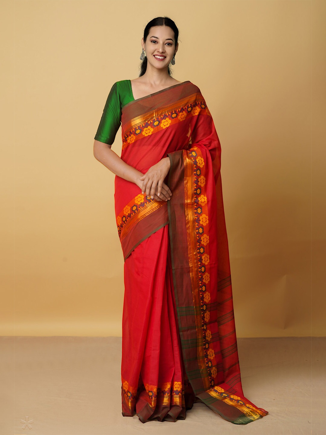 

Unnati Silks Red & Gold-Toned Woven Design Zari Pure Cotton Kanjeevaram Saree