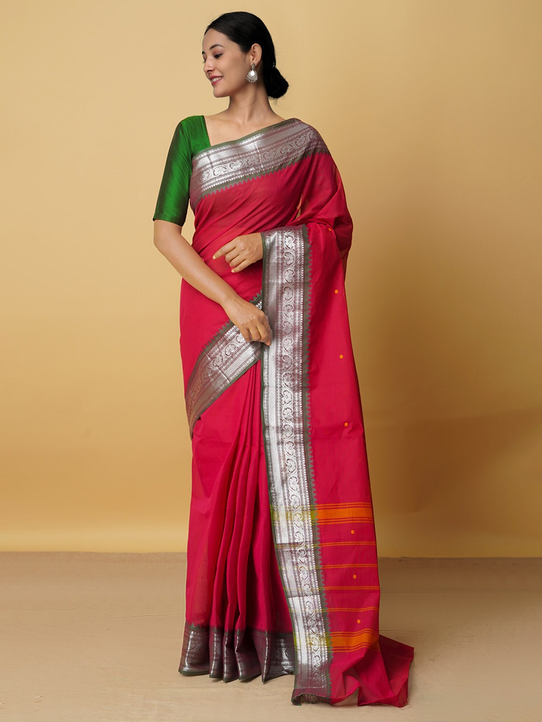 

Unnati Silks Pink & Silver-Toned Woven Design Zari Pure Cotton Kanjeevaram Saree