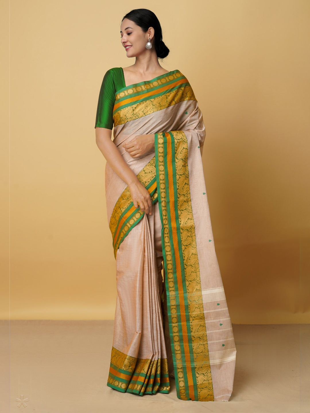 

Unnati Silks Cream-Coloured & Green Woven Design Pure Cotton Kanjeevaram Saree