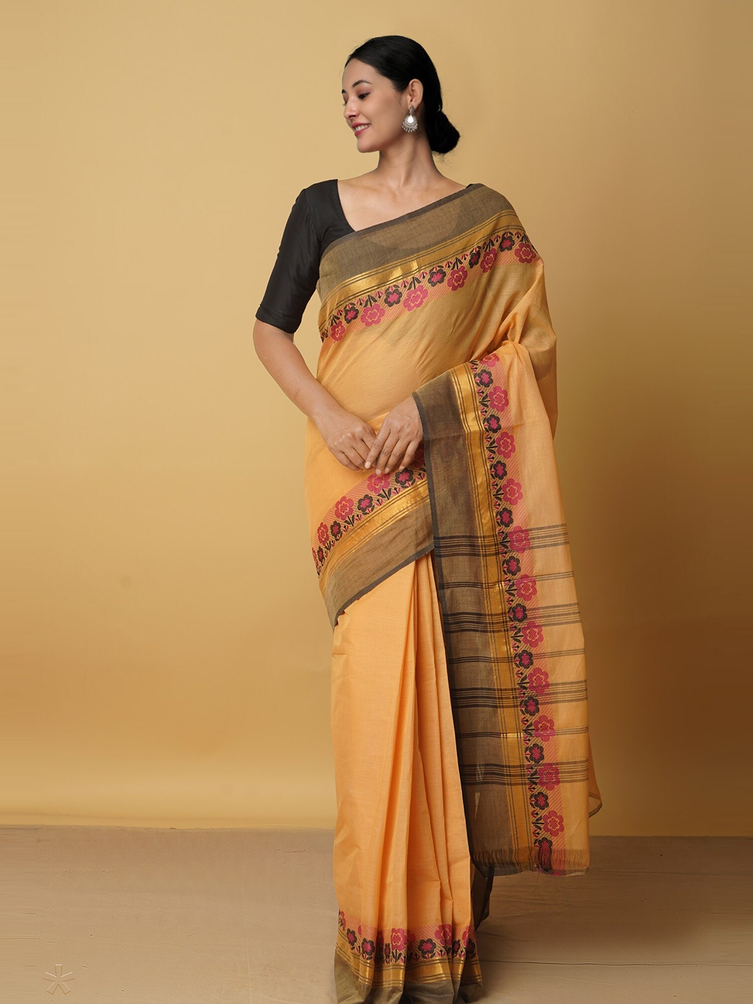

Unnati Silks Orange & Gold-Toned Zari Pure Cotton Kanjeevaram Saree