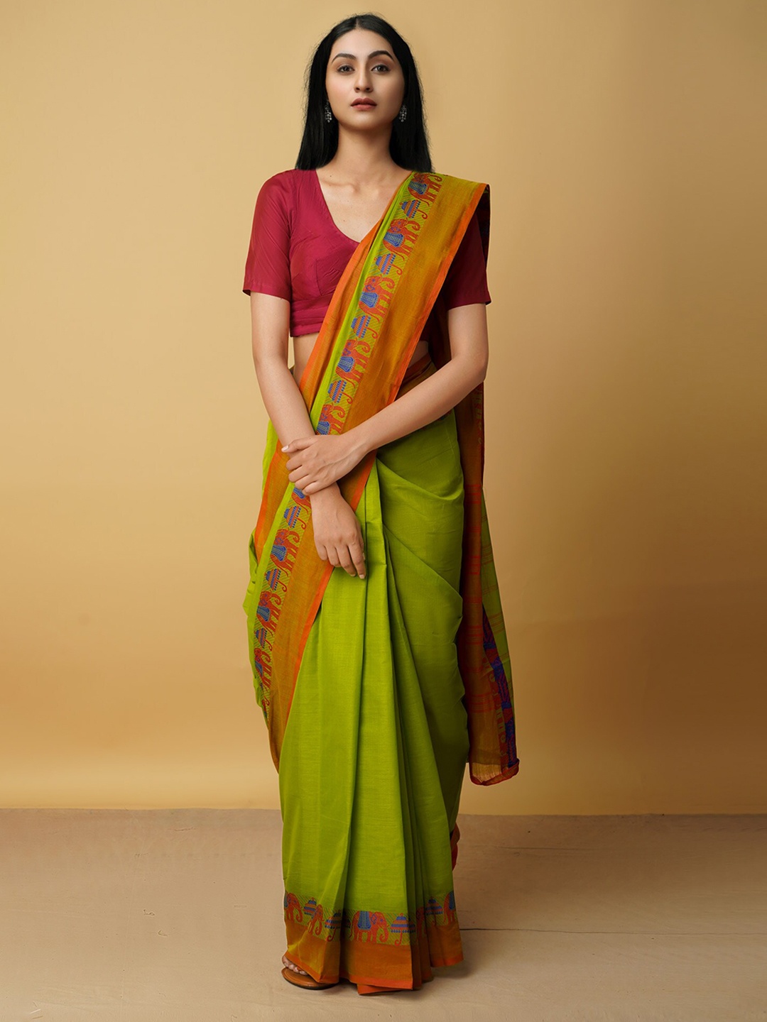 

Unnati Silks Green & Gold-Toned Woven Design Zari Pure Cotton Kanjeevaram Saree