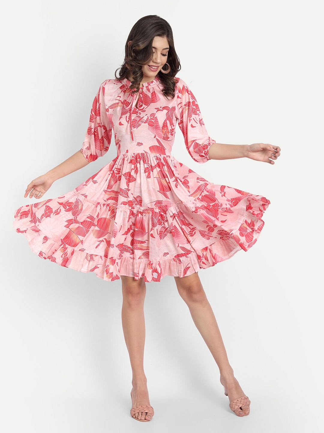 

Masakali Co Pink & Red Floral Tie-Up Neck Satin Dress