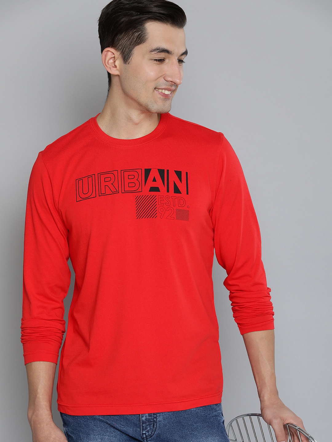 

HERE&NOW Men Red & Black Typography Printed Pure Cotton T-shirt