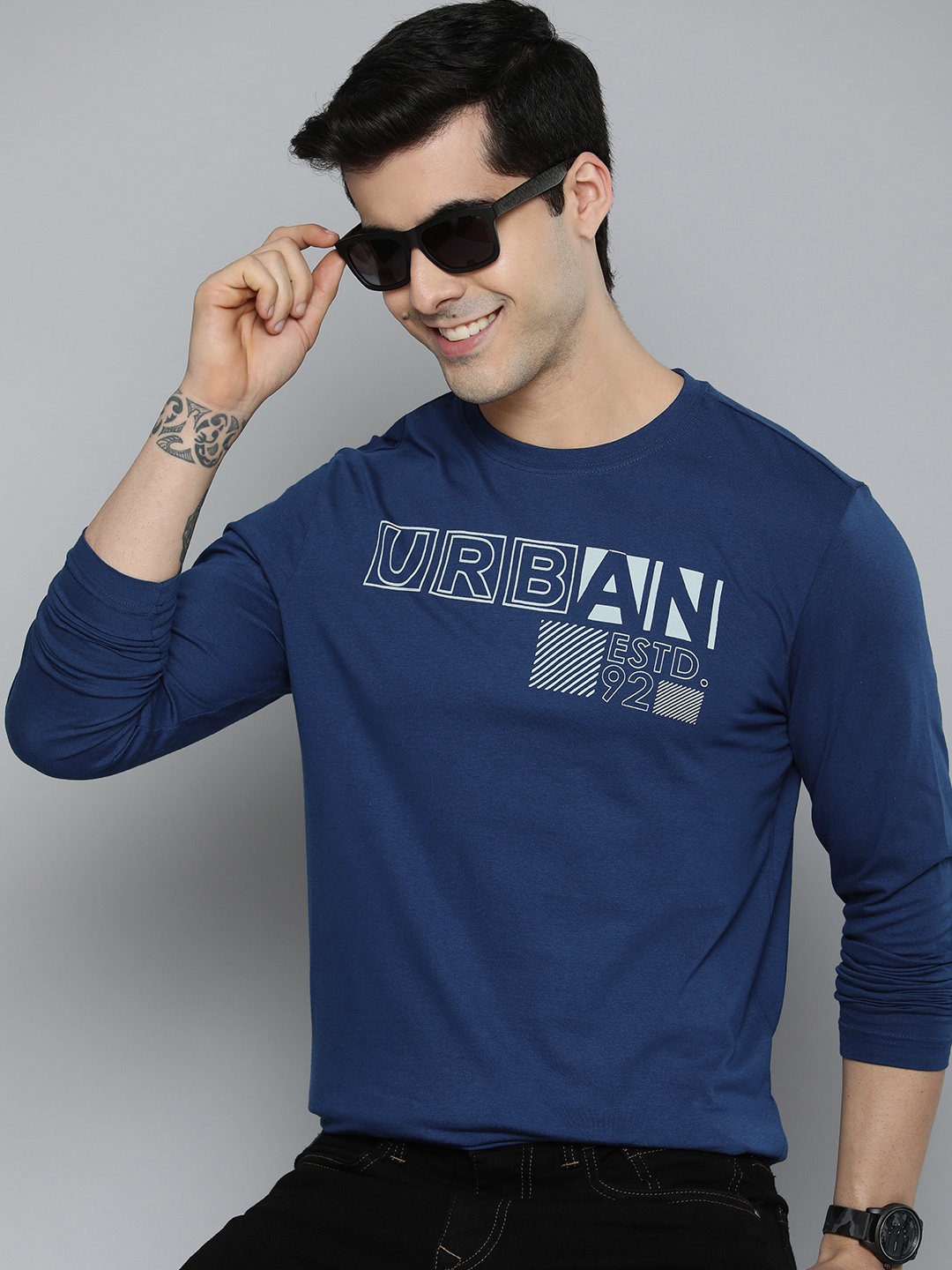 

HERE&NOW Men Navy Blue & White Typography Printed Pure Cotton T-shirt