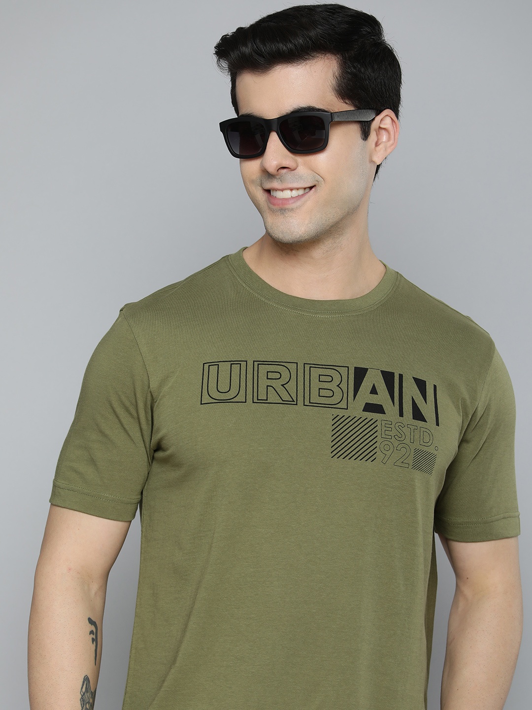 

HERE&NOW Men Olive Green & Black Typography Printed Pure Cotton T-shirt