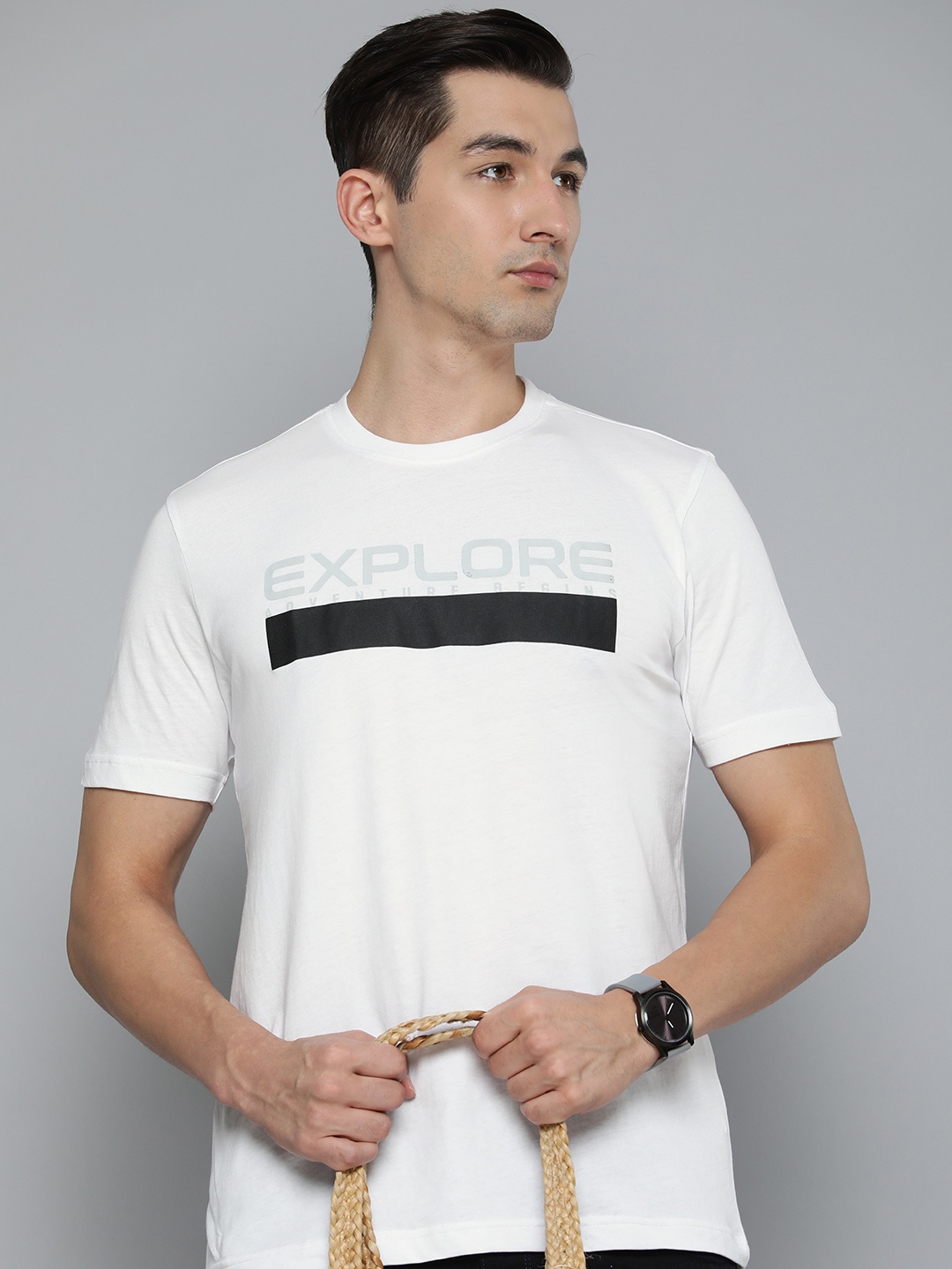

HERE&NOW Men White & Black Striped Pure Cotton T-shirt
