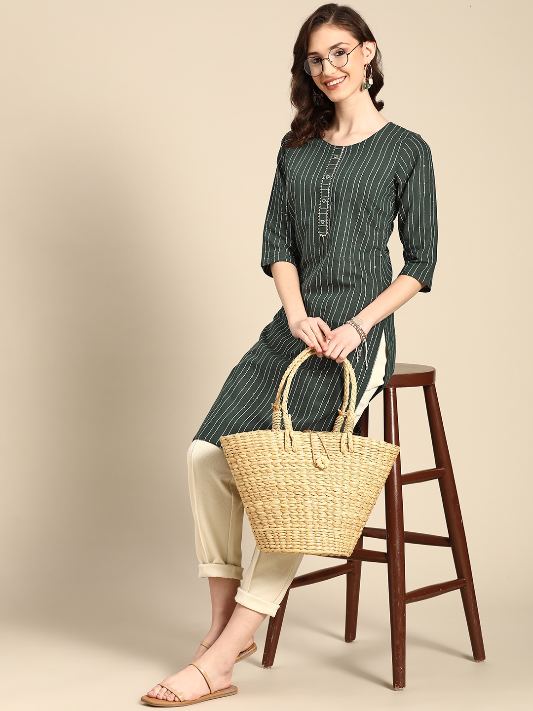 

Sangria Women Green Striped Gotta Patti Kurta