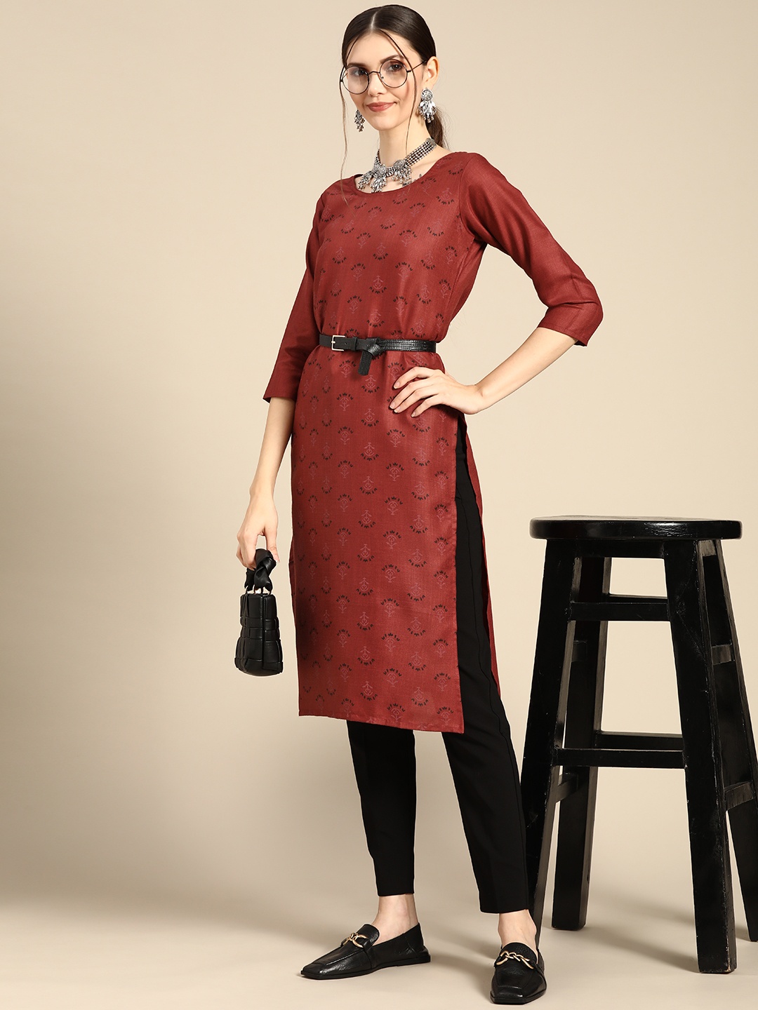 

Sangria Women Maroon & Black Ethnic Motifs Printed Kurta