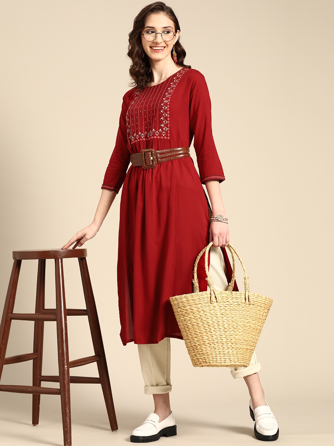 

Sangria Women Maroon Floral Yoke Design Kurta