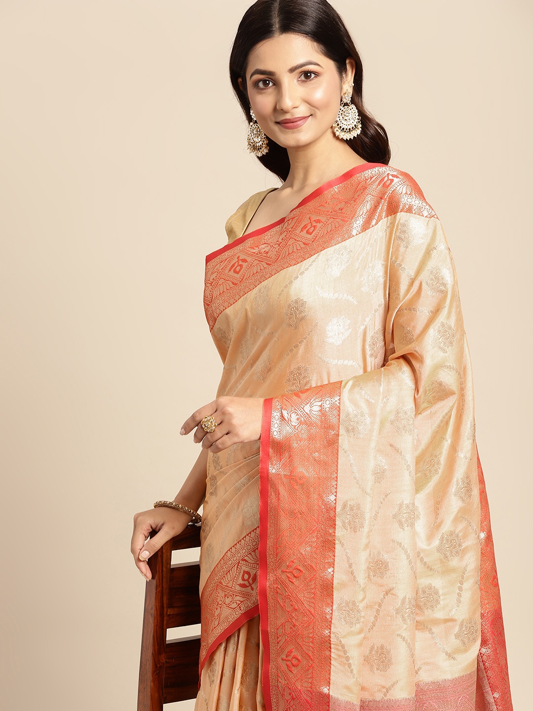

Mitera Mustard & Golden Floral Zari Silk Blend Kanjeevaram Saree