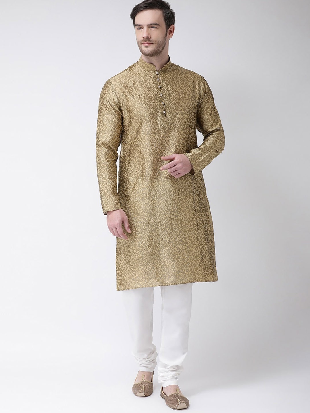 

SG LEMAN Men Gold-Toned Straight Raw Silk Kurta with Pajama