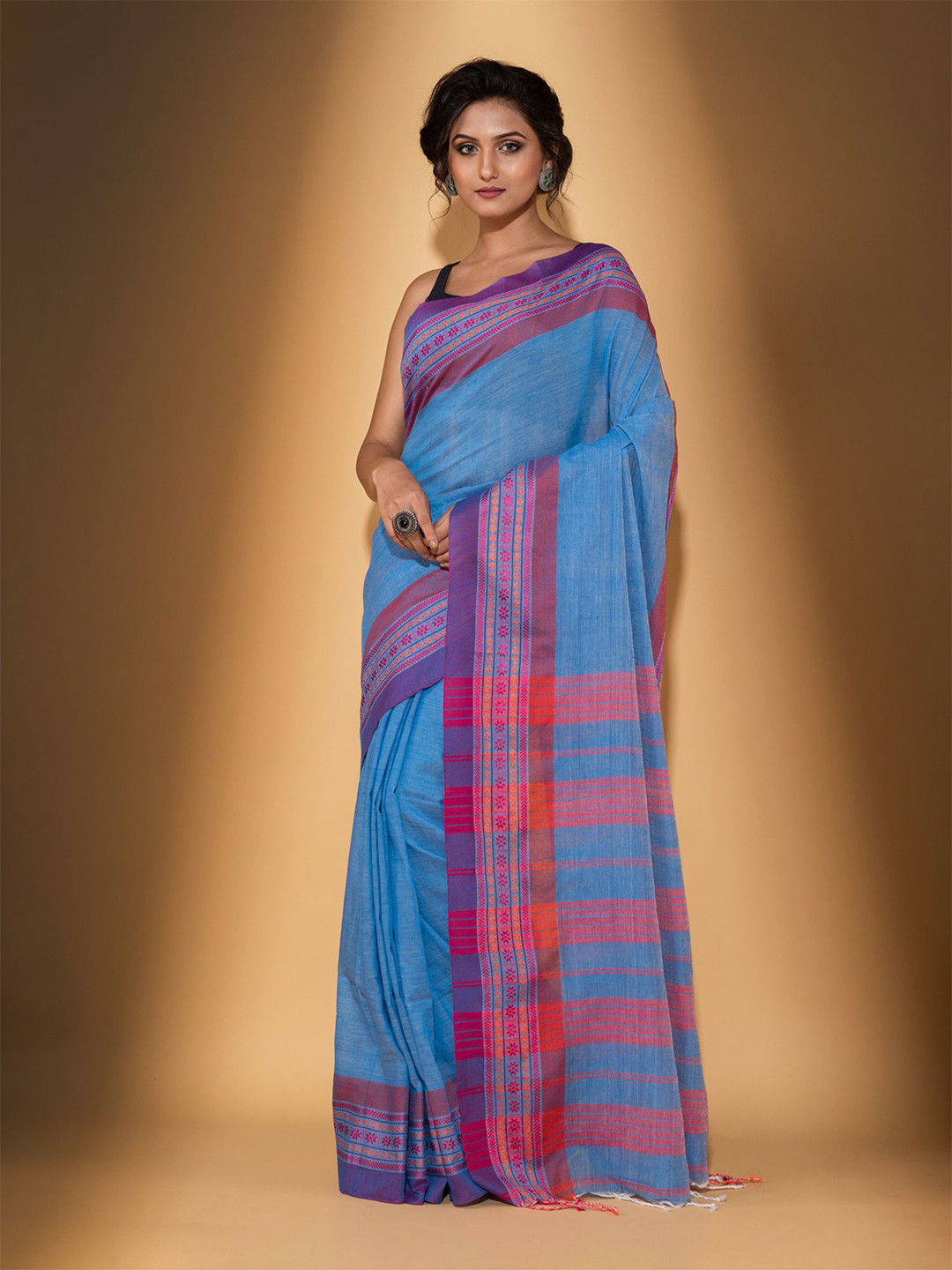 

BEATITUDE Blue & Red Zari Pure Cotton Saree