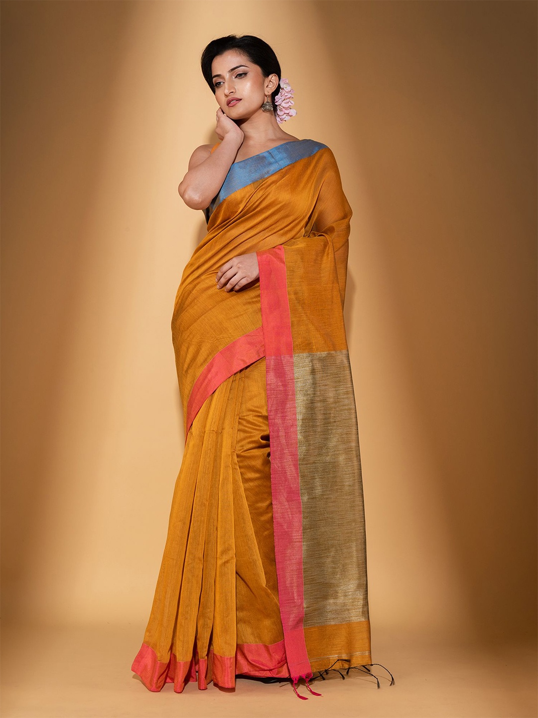 

BEATITUDE Yellow & Blue Saree