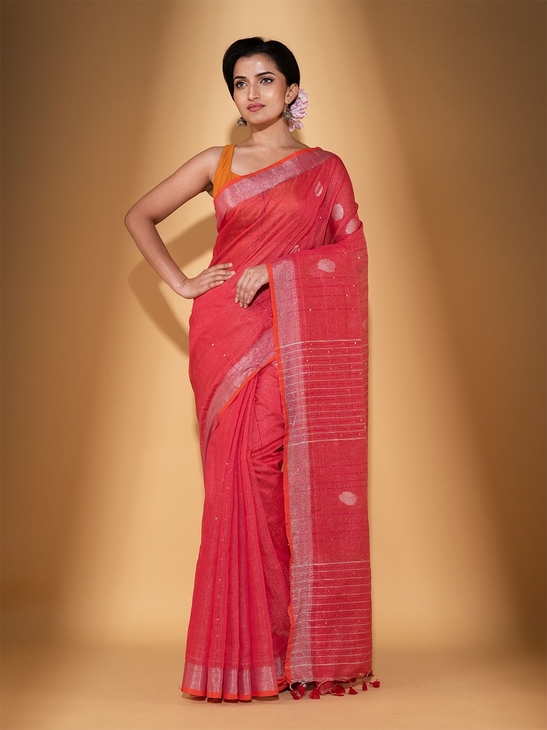 

BEATITUDE Red & Silver-Toned Woven Design Zari Saree