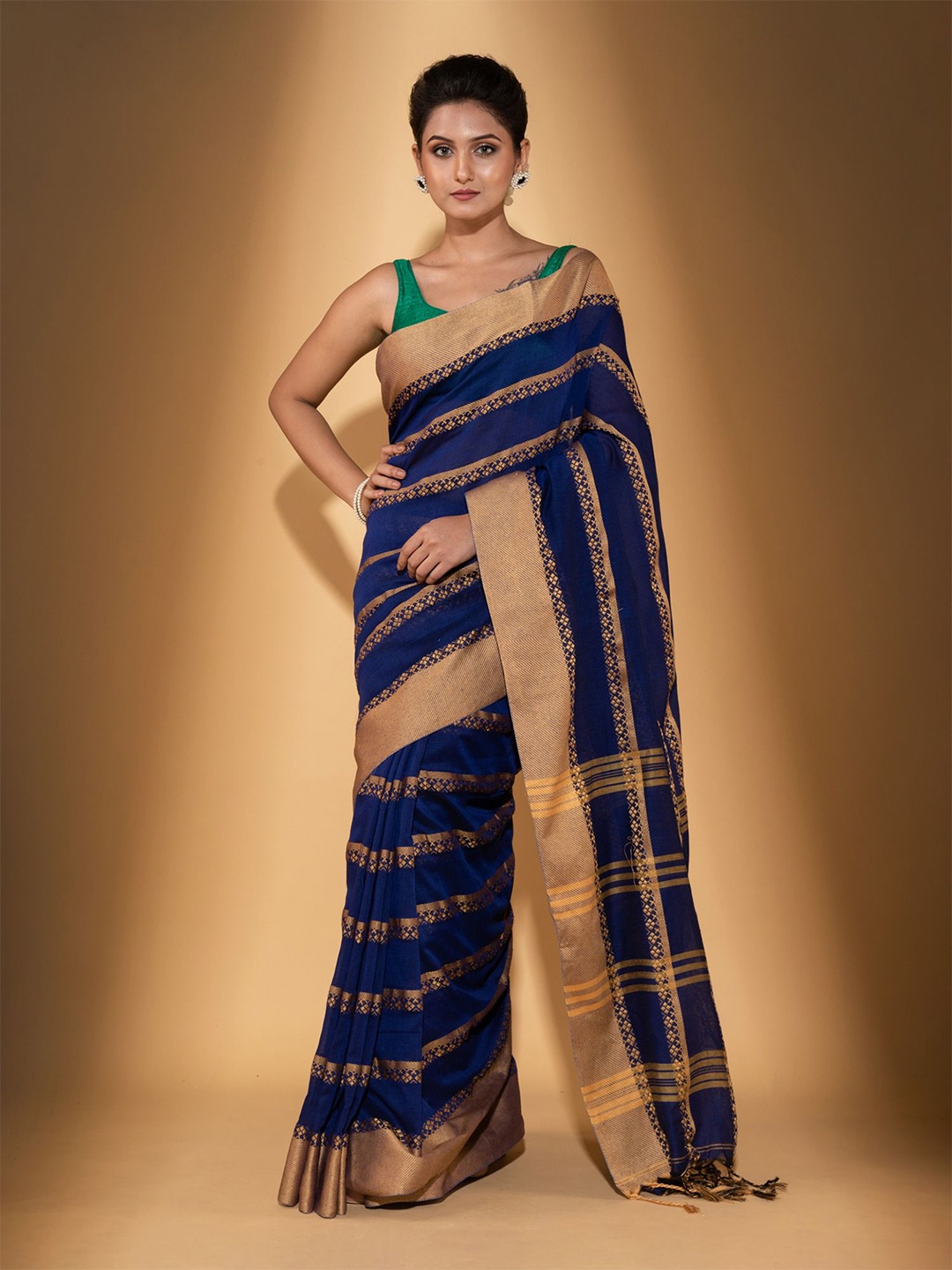 

BEATITUDE Blue & Gold-Toned Striped Zari Pure Cotton Saree