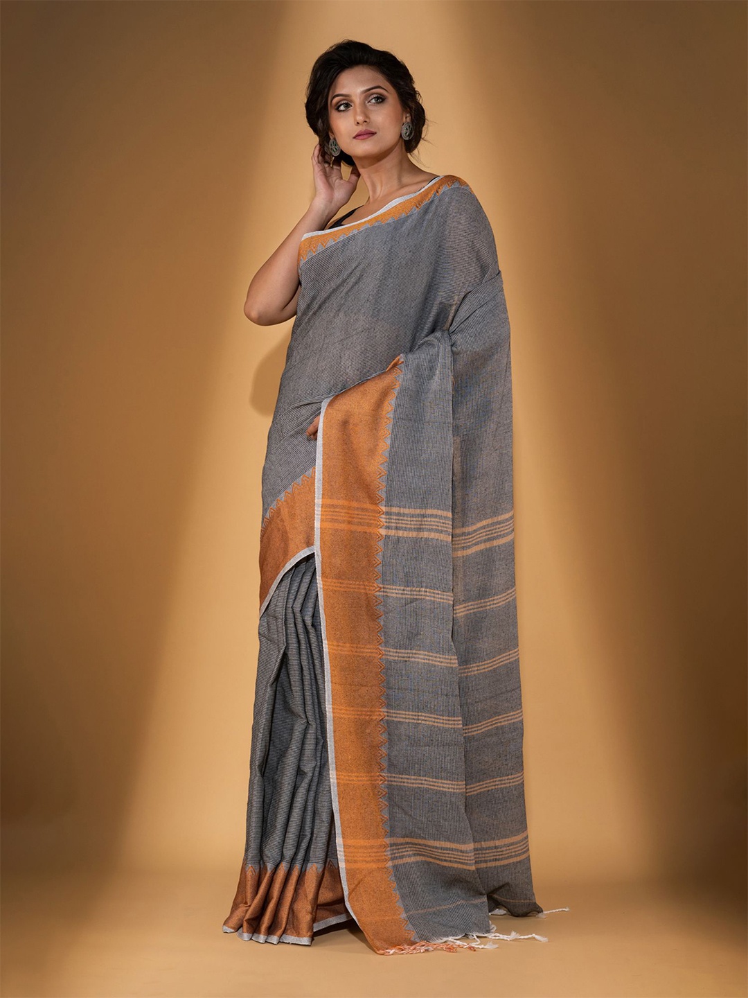 

BEATITUDE Grey & Orange Zari Pure Cotton Saree