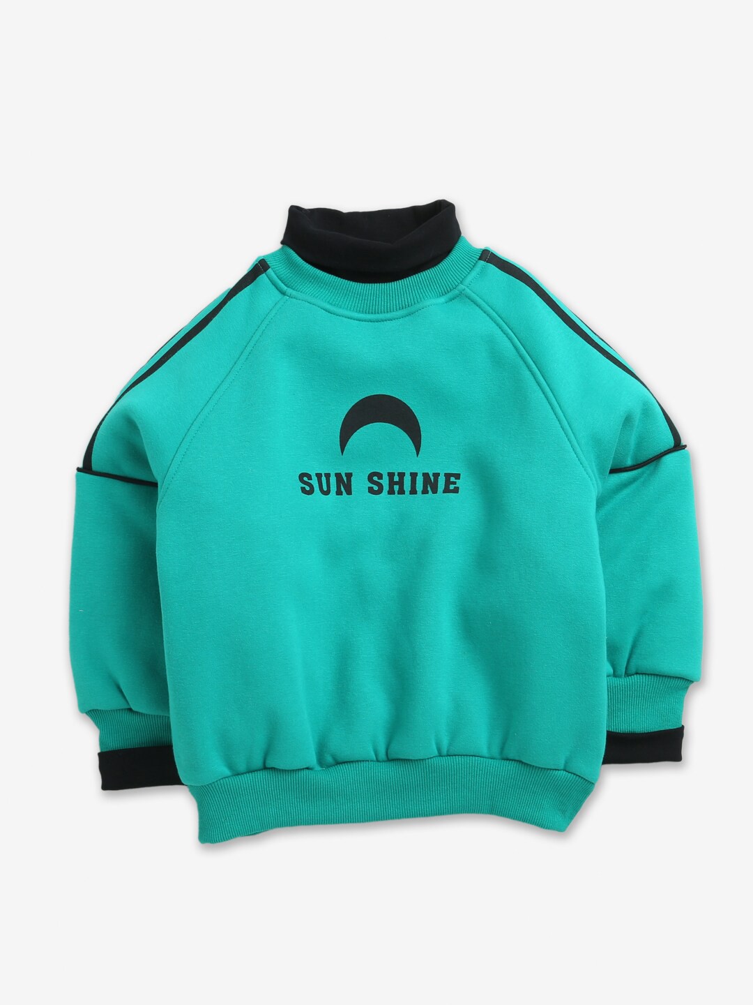 

Hopscotch Boys Green Printed Sweatshirt