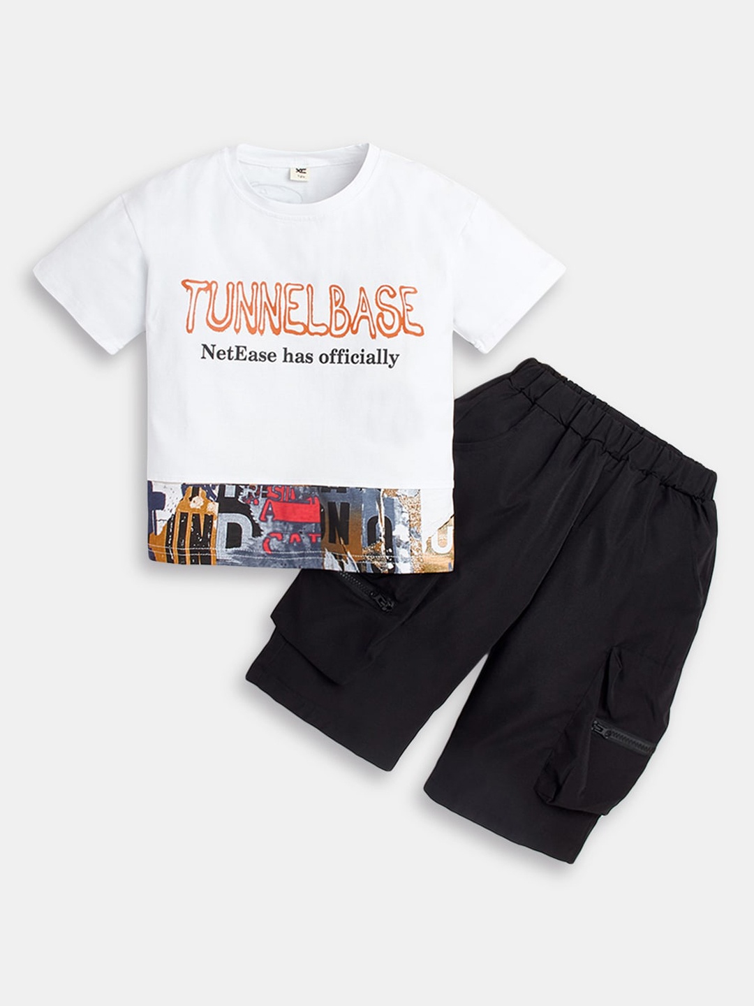 

Hopscotch Boys White & Black Printed T-shirt with Shorts