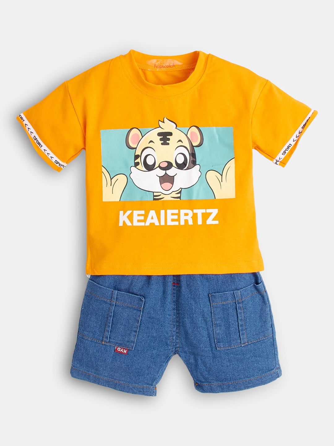 

Hopscotch Boys Orange Printed Clothing Set