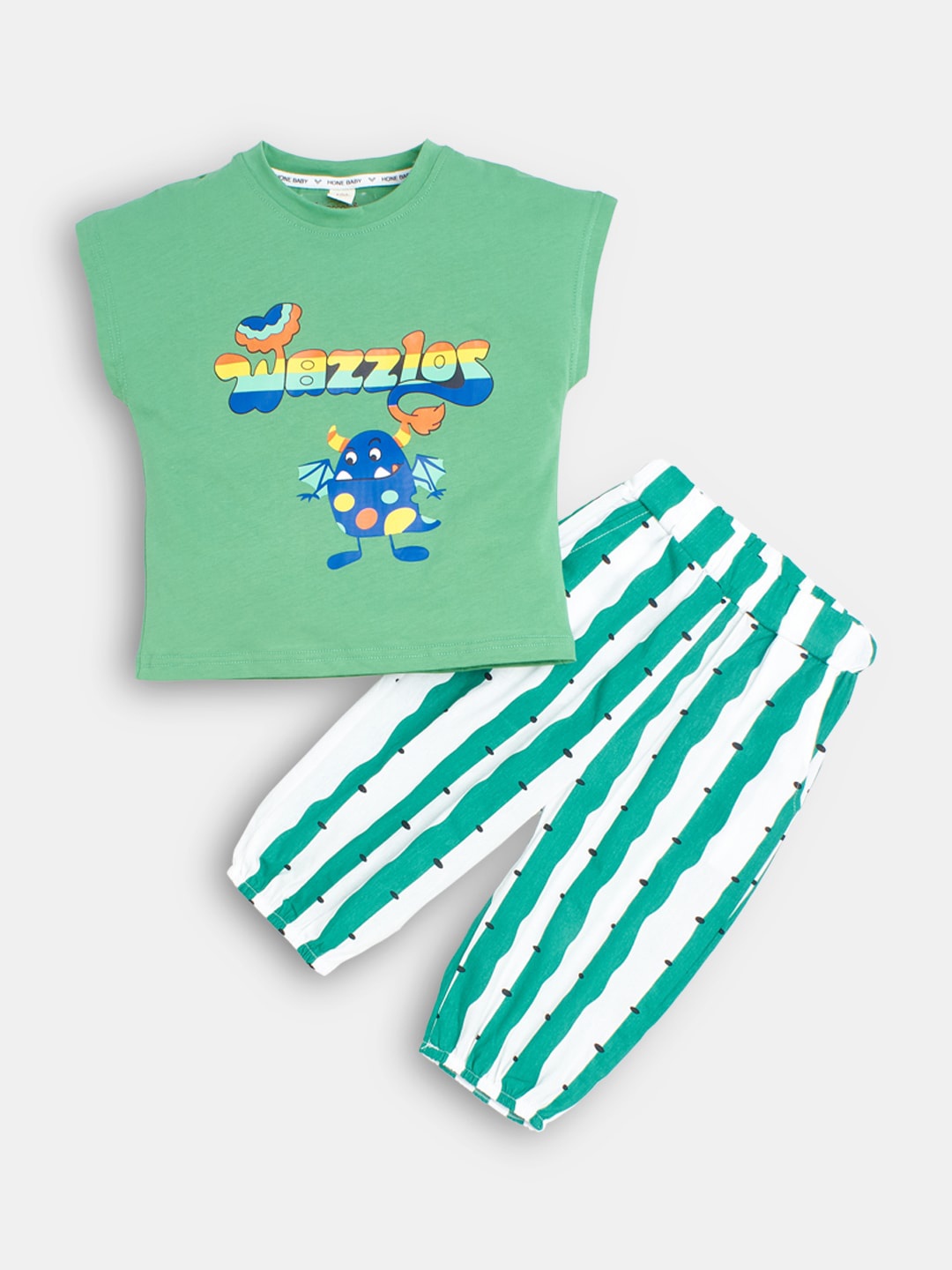 

Hopscotch Boys Green & White Printed T-shirt with Capris Set
