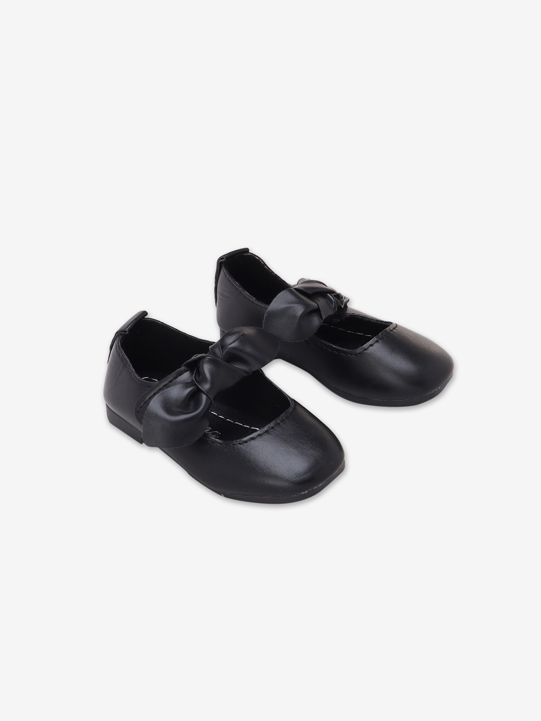 

Hopscotch Girls Black Ballerinas with Bows Flats