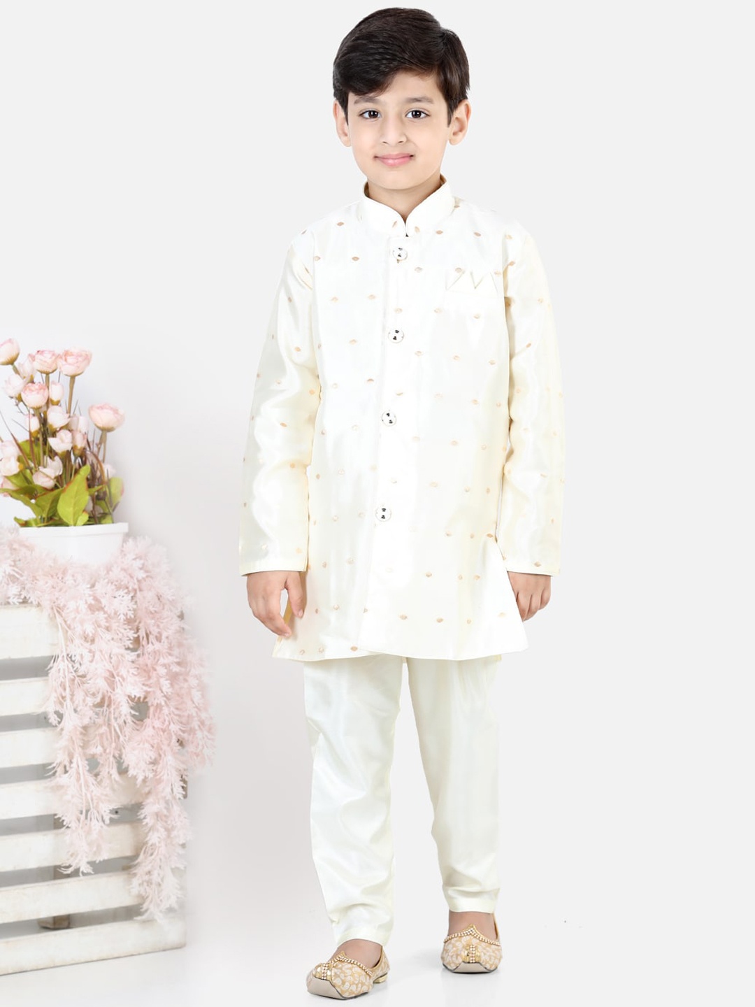 

BownBee Boys White Printed Sherwani Set