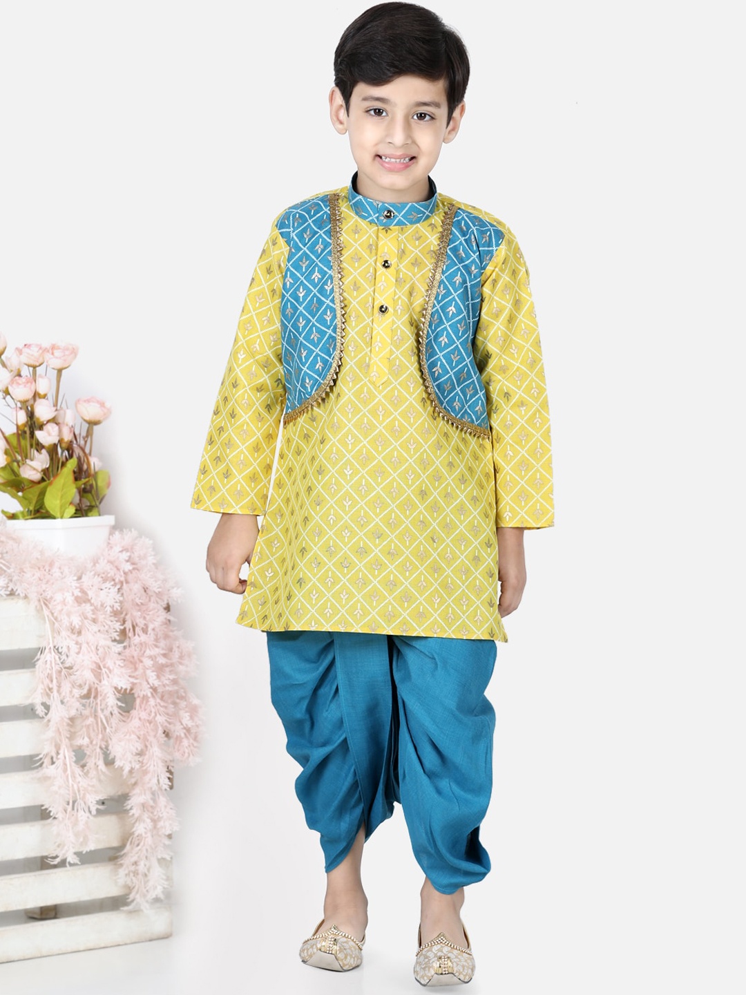 

BownBee Boys Yellow Floral Printed Pure Cotton Kurta with Dhoti Pants