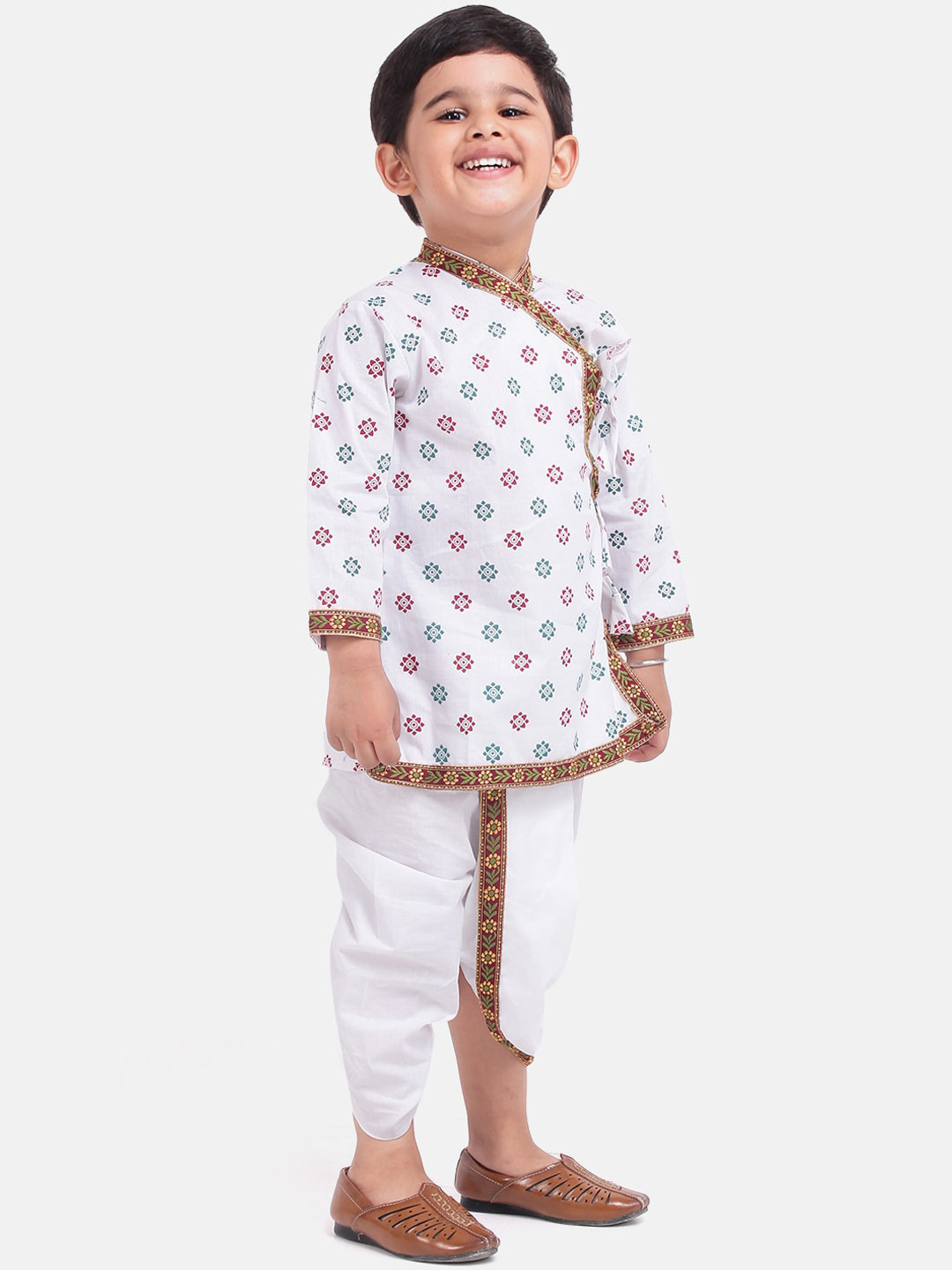 

BownBee Boys White Floral Printed Pure Cotton Kurta with Dhoti Pants