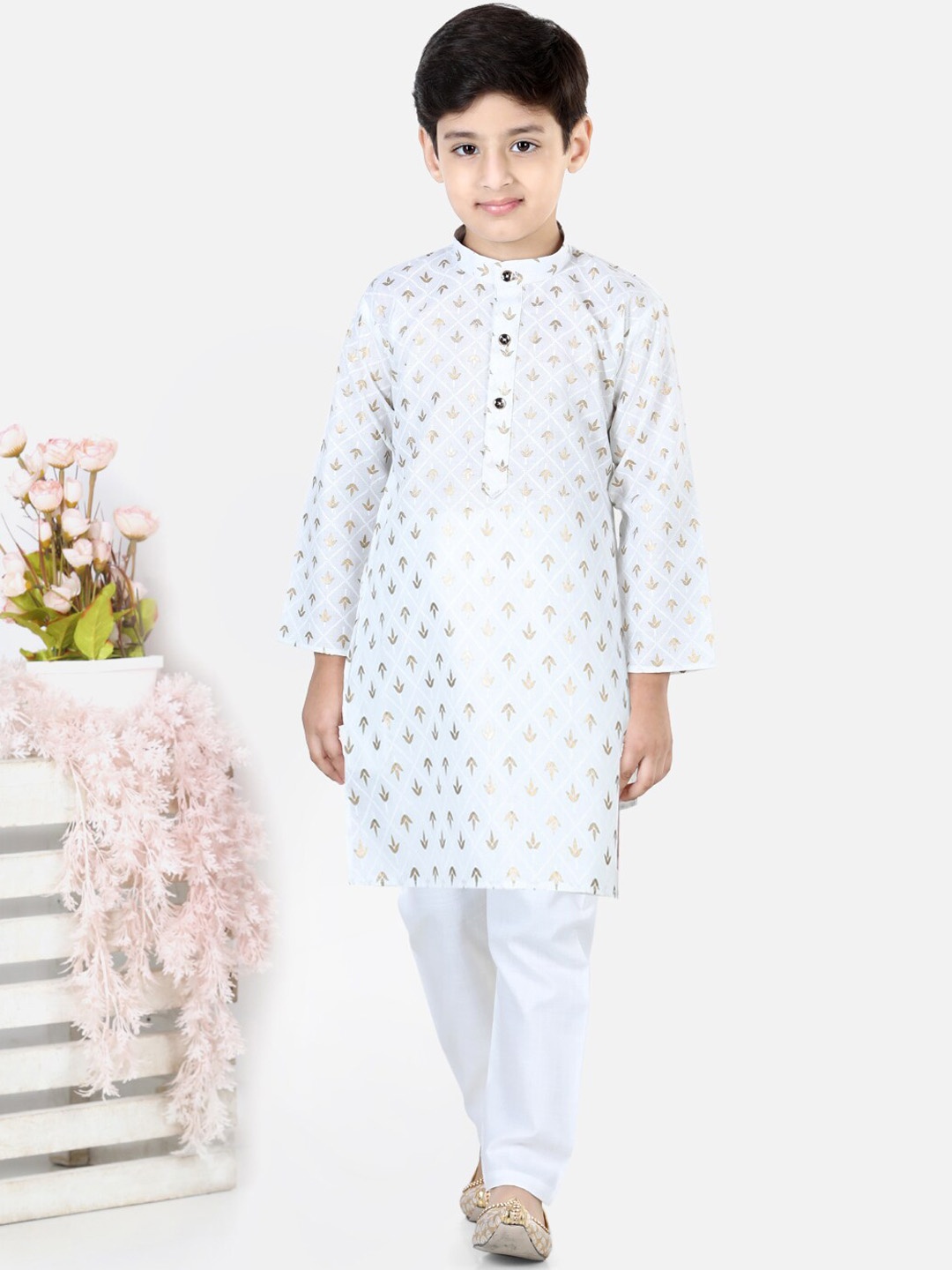 

BownBee Boys White Pure Cotton Kurta with Trousers